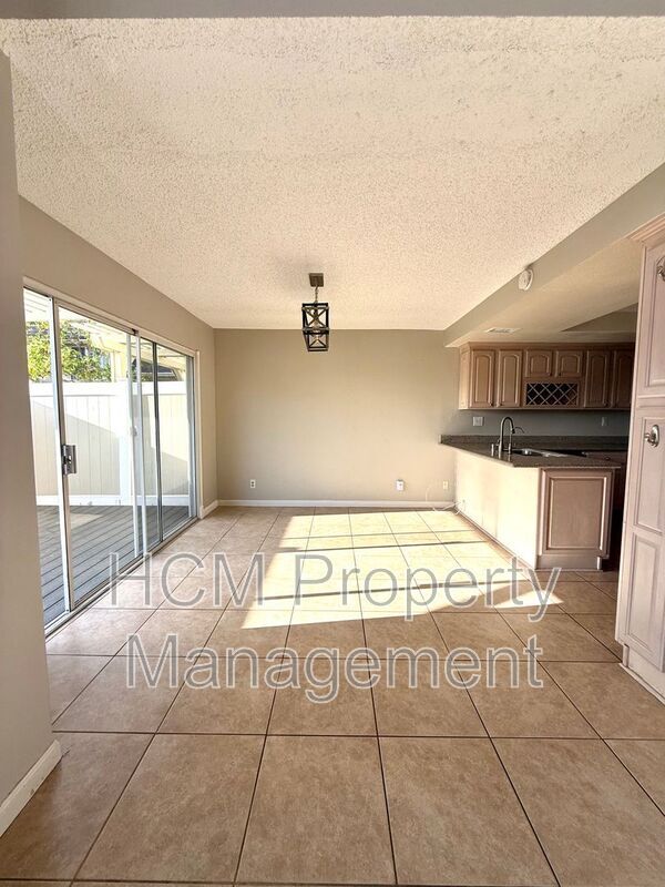 Building Photo - 20975 Eagles Glen
