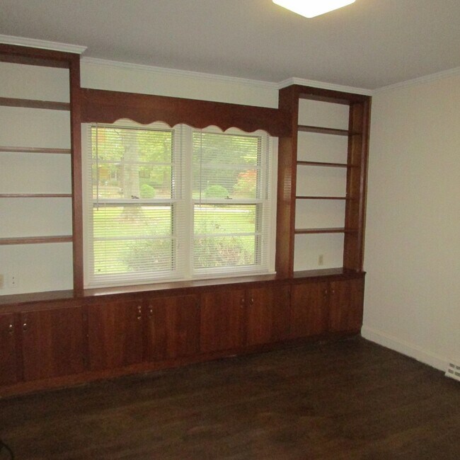 Foto del edificio - ComingSoon! 3 bedroom 2 bathroom home loca...