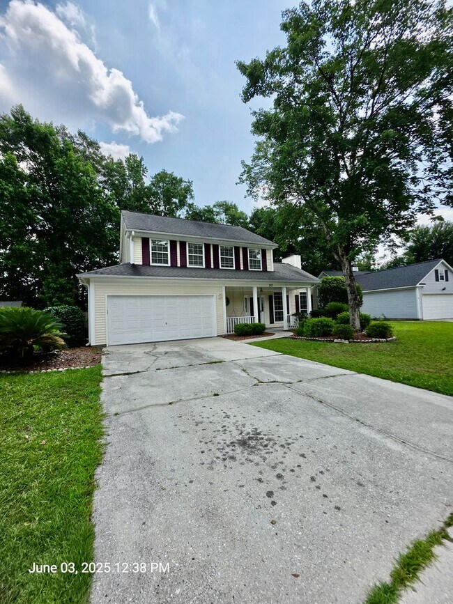 Foto del edificio - Thoughtfully updated 3 bedroom in Summervi...