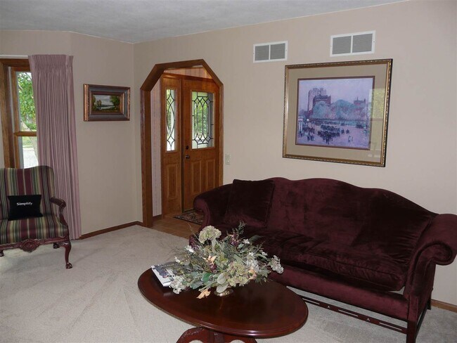 Foto del edificio - 7409 Sawmill Rd