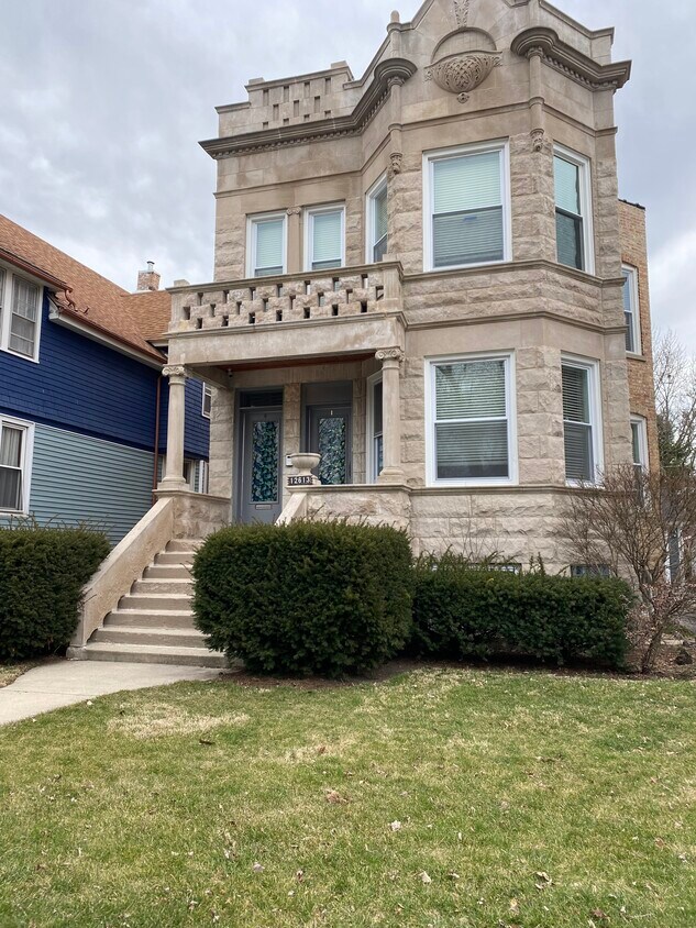 Foto principal - 12613 Maple Ave