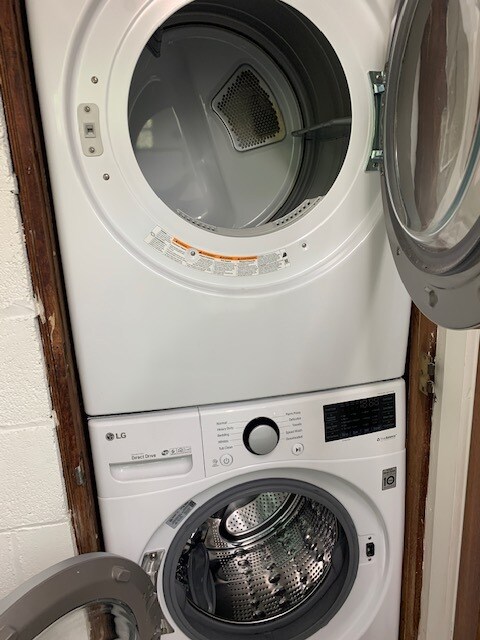 Foto del edificio - 398 Triphammer Rd