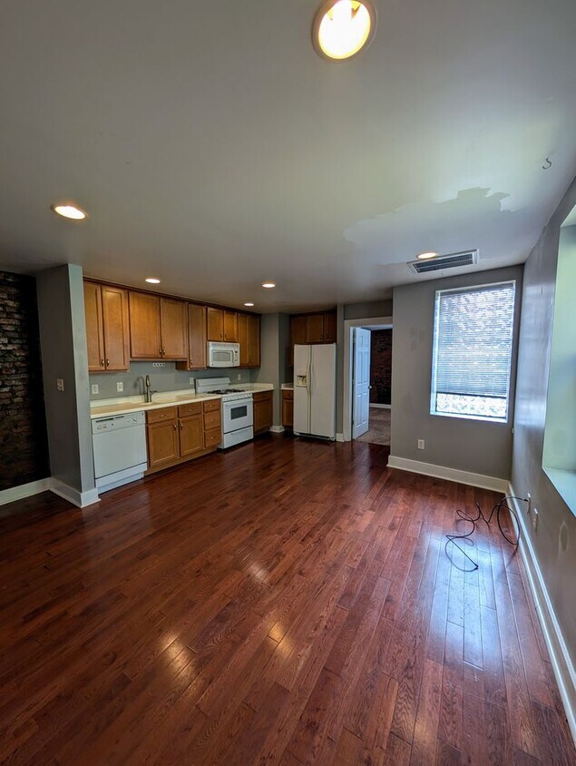 Foto principal - 138 S 24th St