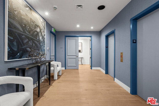 Building Photo - 10601 Wilshire Blvd