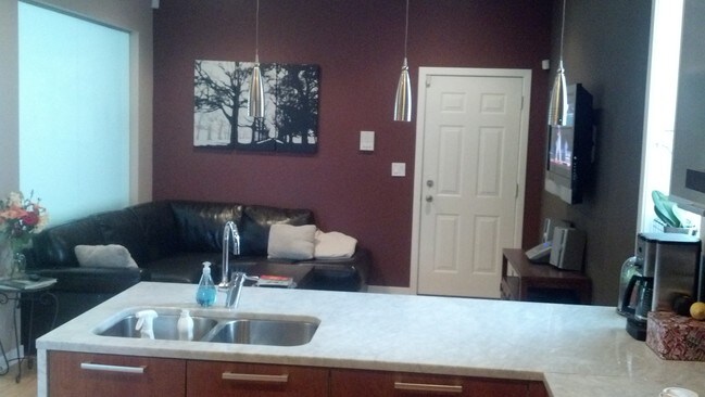 Foto del edificio - 1636 N Rockwell St