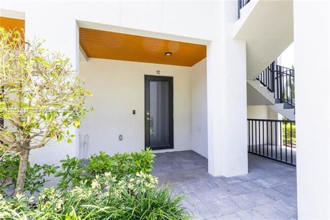 Foto del edificio - 10407 NW 82nd St