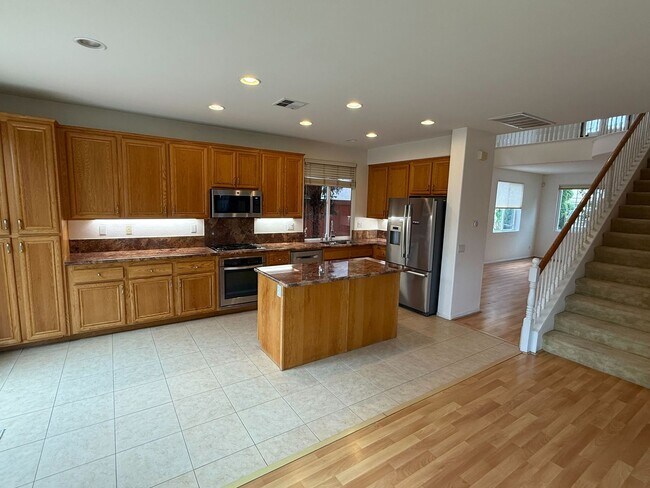 Foto del edificio - 12565 Carmel Canyon Rd