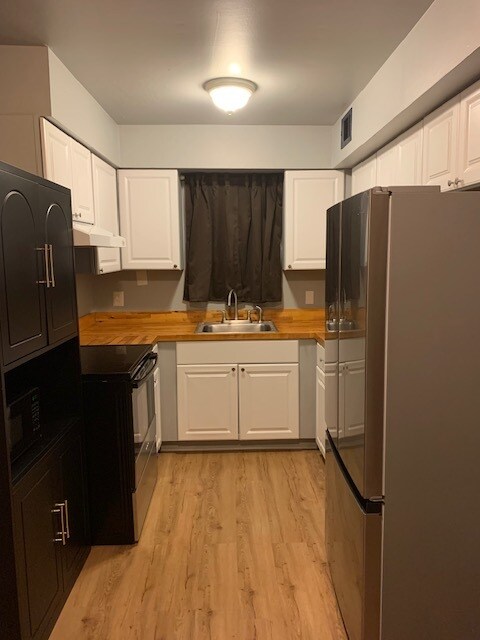 Foto del edificio - 2821 Eric Ct