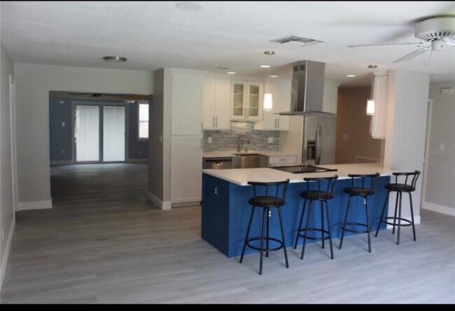 Building Photo - 1002 Anchorage Ln