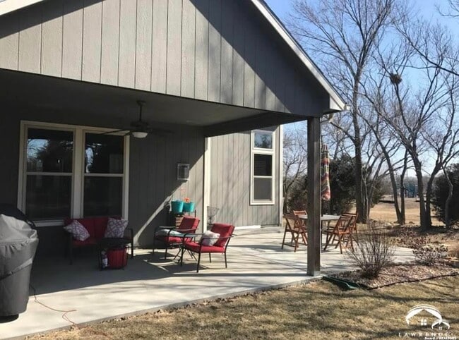 Building Photo - 1013 Diamondhead Dr