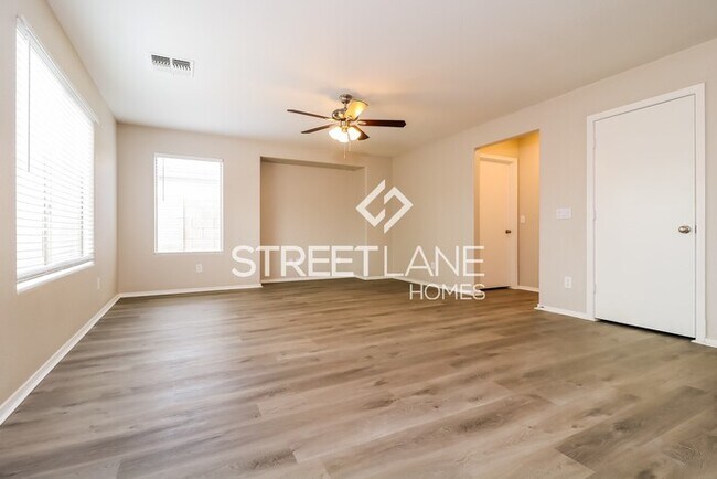 Building Photo - REDUCED!