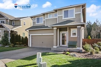 Building Photo - 8844 Adonis Ct NE