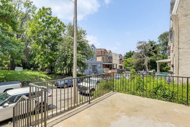 Foto del edificio - 5321 Wakefield St