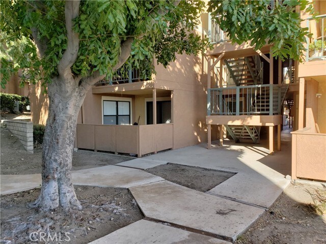 Building Photo - 10655 Lemon Ave