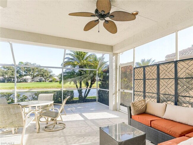 Foto del edificio - Turnkey 2-bedroom plus den villa, perfectly situated to capture stunning golf course and lake vie...