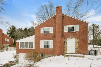 Building Photo - 5716 Brinley Dr