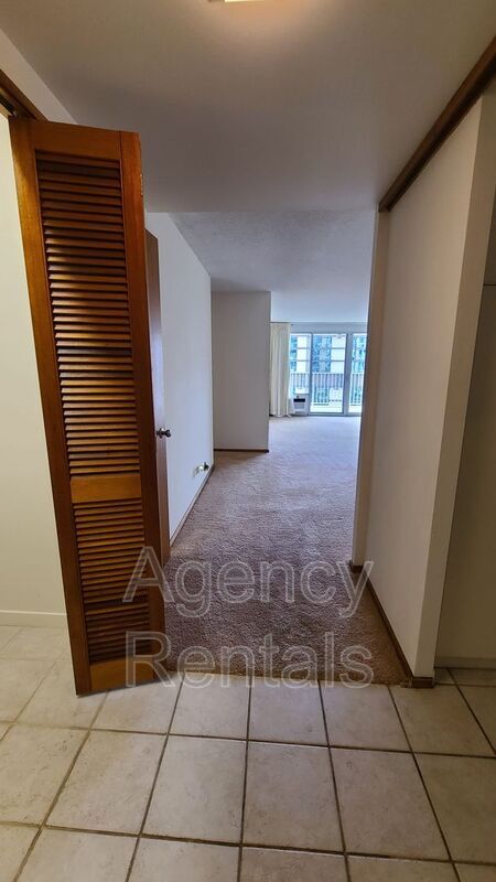 Building Photo - 1350 Ala Moana Blvd