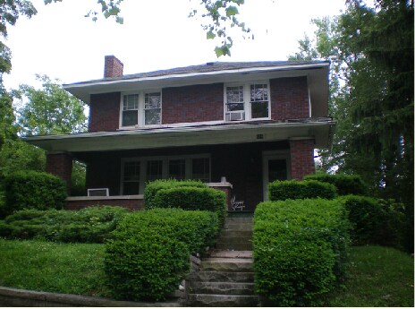 Primary Photo - 824 E University St