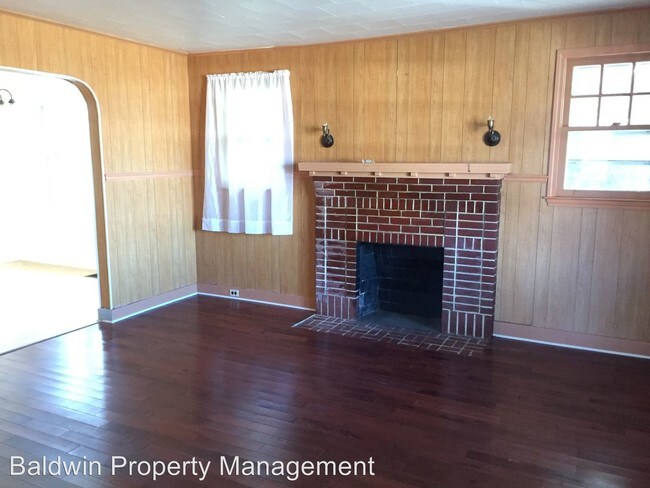 Foto del edificio - 2118 E 14th St