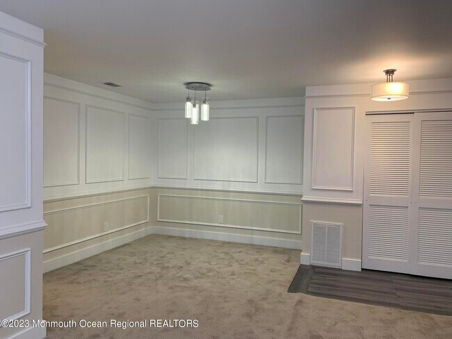 Building Photo - 466 Magnolia Ct