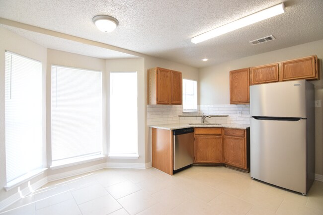 Foto del edificio - 2301 Kilgore Dr