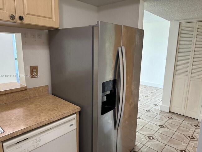 Foto del edificio - 11780 SW 18th St