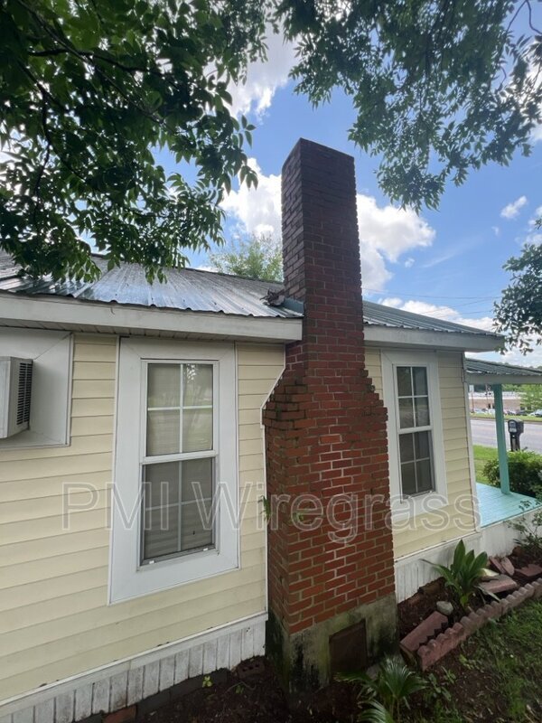 Foto del edificio - 689 E Cottonwood Rd