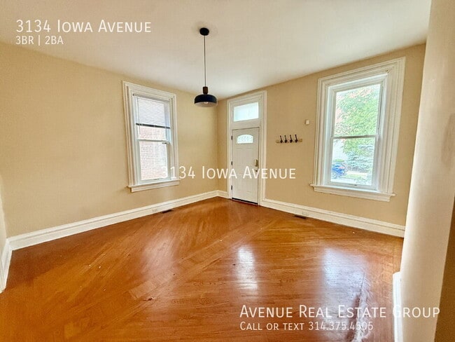 Building Photo - 3134 Iowa Ave