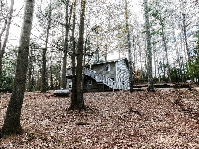 Building Photo - 4 br, 3 bath House - 6025 Turner Hill Road