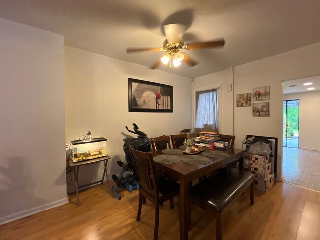 Building Photo - Spacious Allentown 2 bedroom