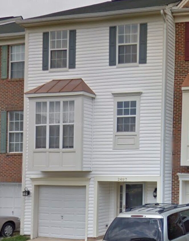 2487 Sugar Mill Way, Herndon, VA 20171 Townhome Rentals in Herndon VA