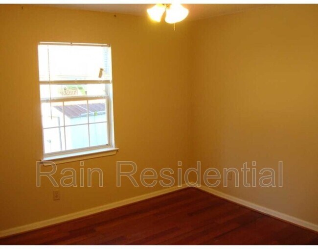 Building Photo - 3113 Breezy Hill Ln