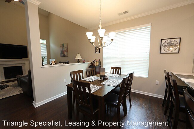 Building Photo - 3 br, 2.5 bath House - 1007 Epiphany Road
