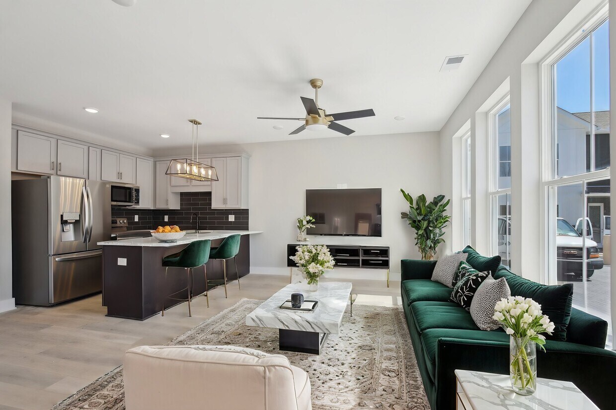 Foto principal - 341 Archwood Dr
