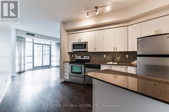Building Photo - 15 Bruyeres Mews