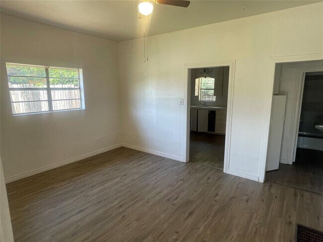 Foto del edificio - 310 N 20th St
