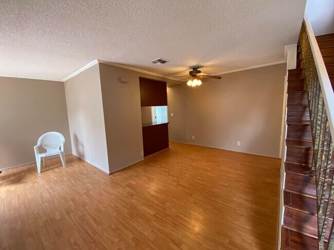 Foto del edificio - 20240 E Arrow Hwy