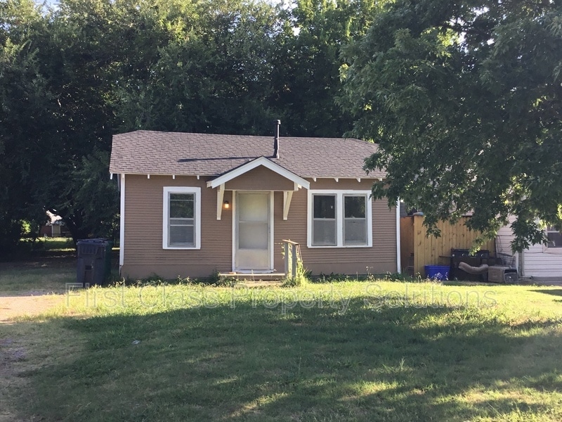 Photo - 2215 Cashion Pl