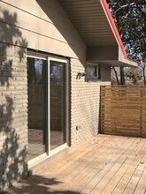 Building Photo - 895 S Lake Rd