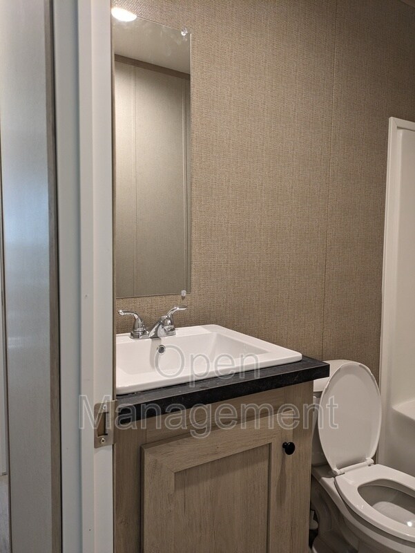 Foto del edificio - 4950 W Farm Rd 156