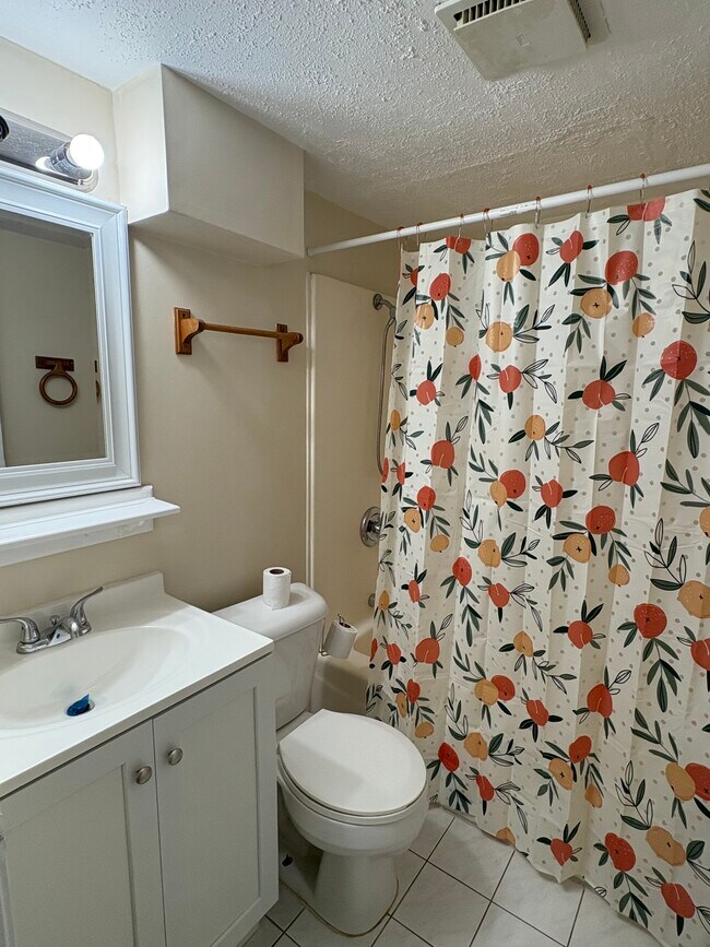 Foto del edificio - 7345 W 157th St