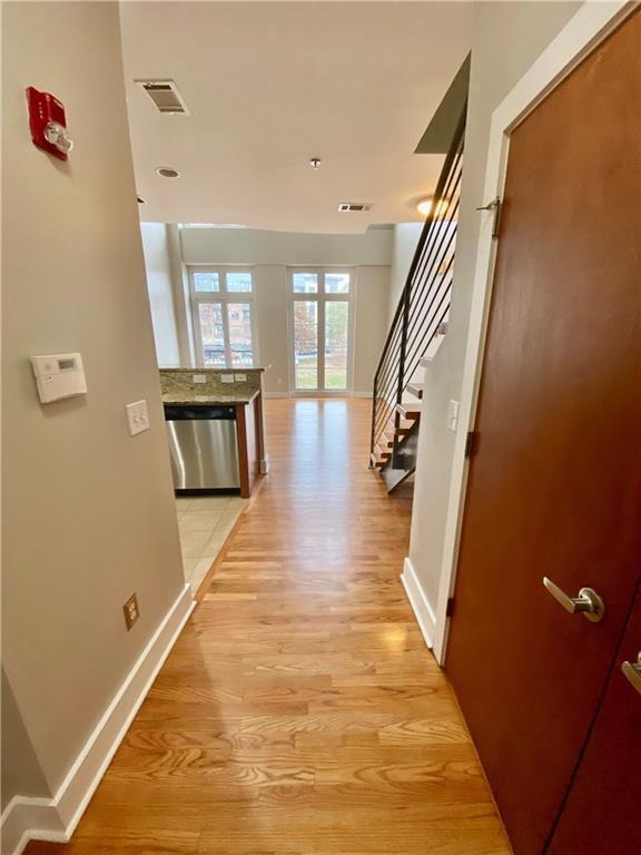 Foto del edificio - 1221 Caroline St NE