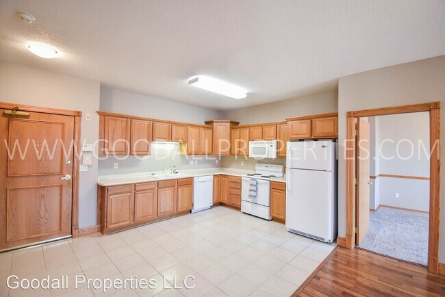 Building Photo - 2 br, 2 bath House - 1345 SE Florence Dr #404