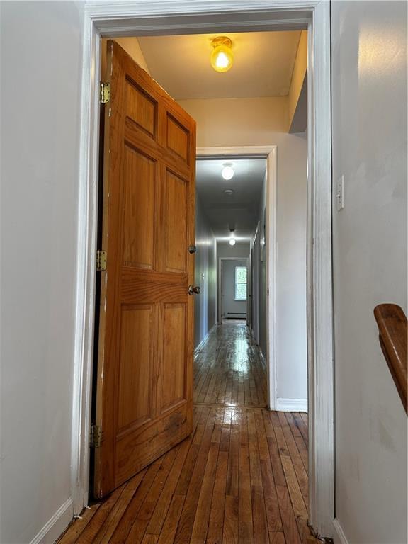 Primary Photo - 764 Warwick St