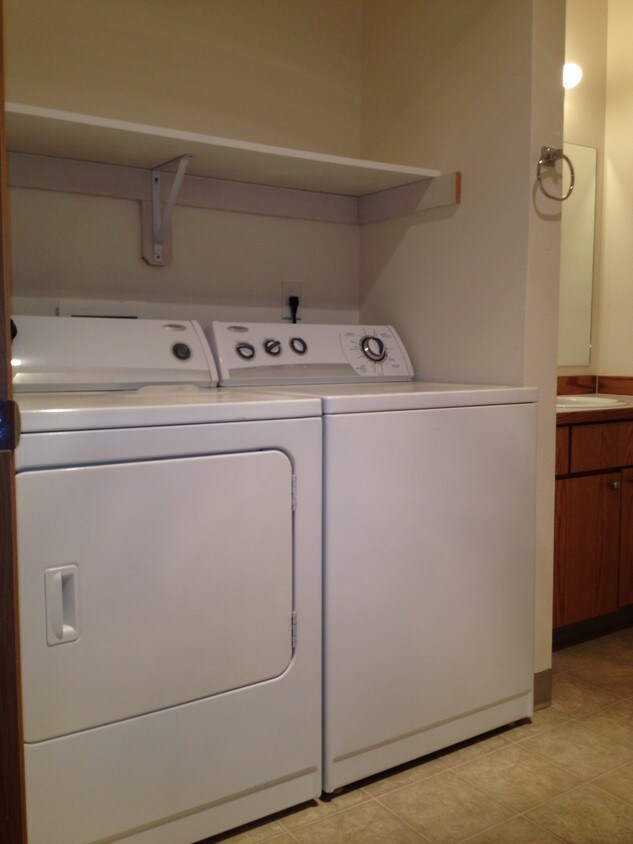 Foto del diseño de interior - Alder Crossing Apartments