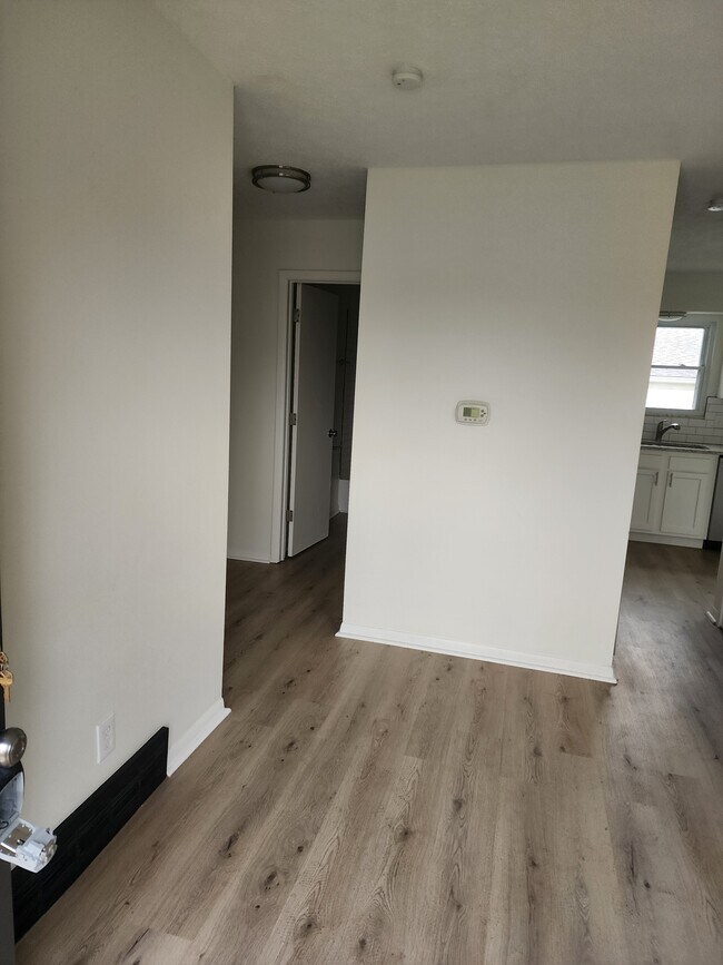 Foto del edificio - 1200 Hollar Ln