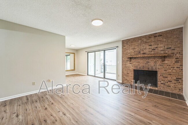 Foto del edificio - 7823 Davinci Ln