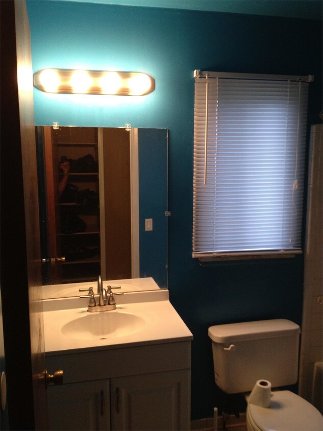 Foto principal - 10661 Cadieux Rd