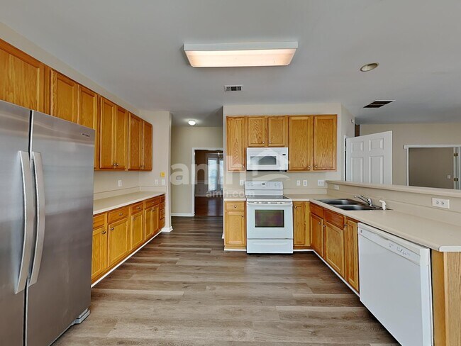 Building Photo - 49 Freeman Forest Dr
