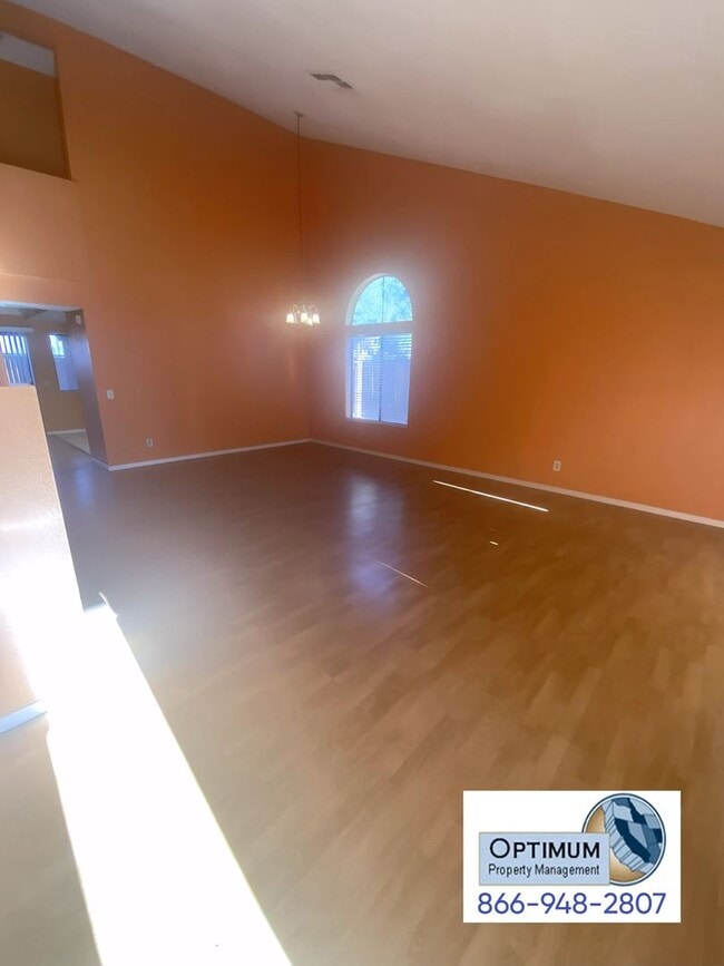 Foto del edificio - Beautiful 3-Bedroom Home with Covered Patio and Spacious Layout!